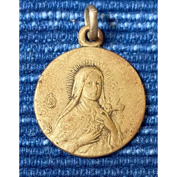 Vintage St. Christopher Mother Teresa Brass Catholic Religious Medal Pendant - Picture 1 of 2